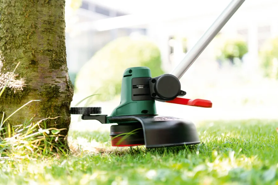 Bosch Buskryddere & Græstrimmere|UniversalGrassCut 18V-260 græstrimmer 2,0 Ah