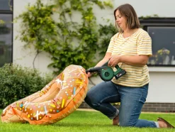Bosch Løvsugere|UniversalLeafBlower 18V-130 løvblæser 2,5 Ah