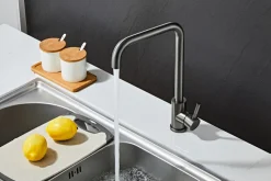Køkkenarmatur|Køkkenarmatur m/kantet tud gunmetal