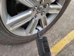 AutoZone® Kompressor|Biltilbehør|Kompressor akku 2000 mAh -