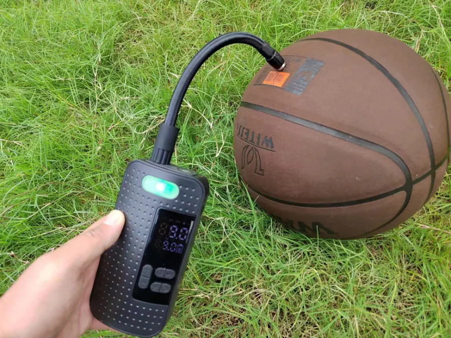 AutoZone® Kompressor|Biltilbehør|Kompressor akku 2000 mAh -