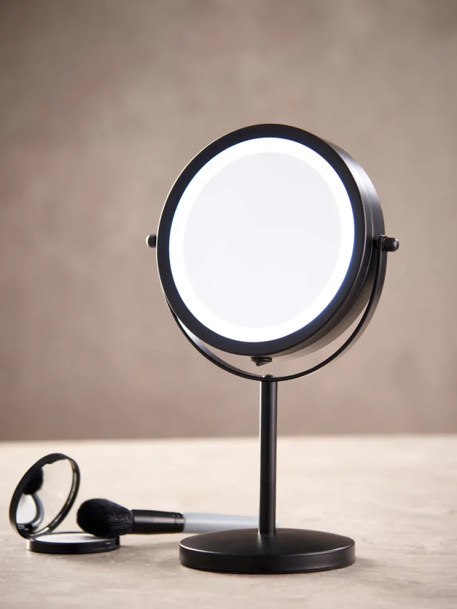 DAY Tilbehør Til Badeværelset|Spejle|Makeup spejl m/lys Ø 17,5 cm - Sort
