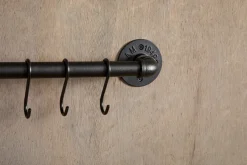 Knager & Knagerækker|Stang m/6 kroge sort 615 mm